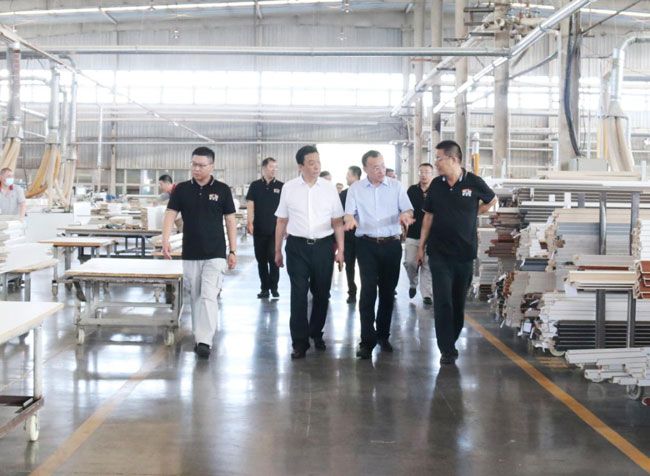 吉林森工集团党委书记、董事长王树平 莅临国内买球_买球(中国)
调研指导工作